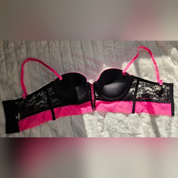 Hot Pink and Black Floral Lace Multiway Strap Bustier, Hot Topic, size 34B - Picture 6 of 10